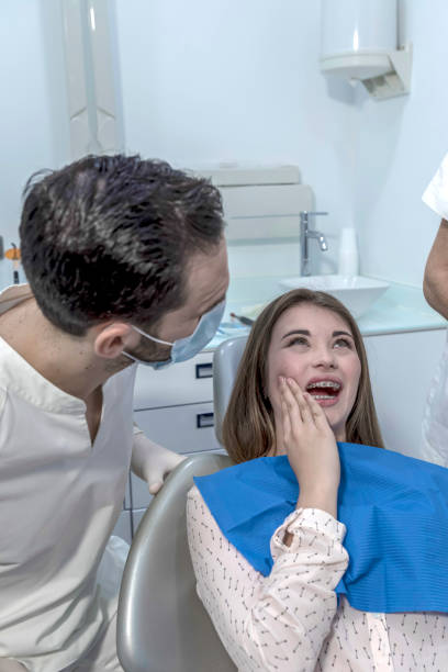 Best Emergency Dental Extractions in Huntgburg, IN